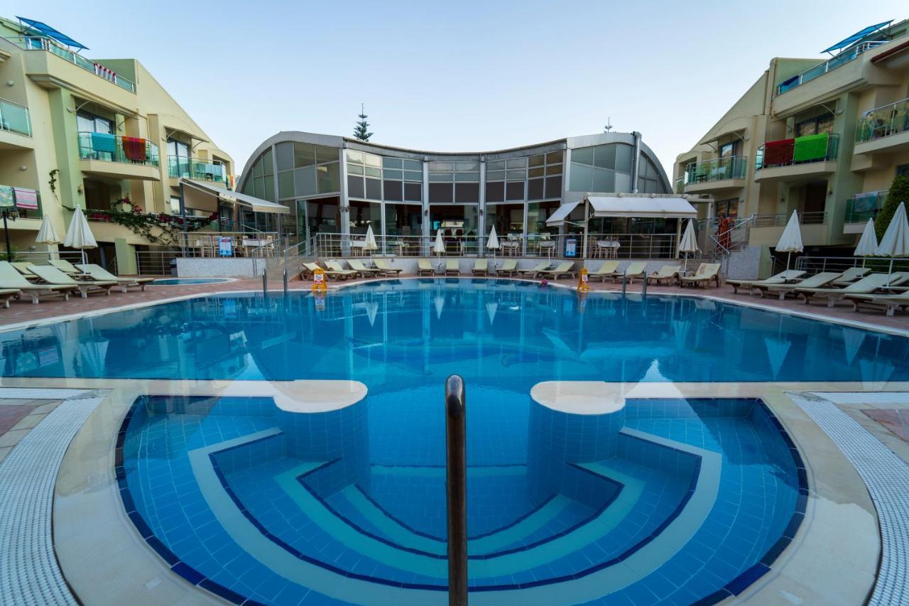 Belcehan Hotel Олудениз Екстериор снимка