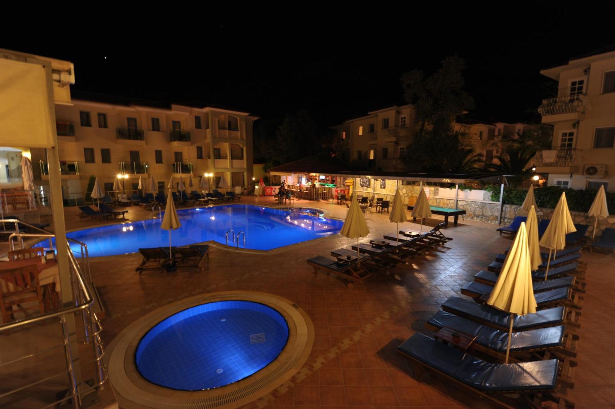 Belcehan Hotel Олудениз Екстериор снимка